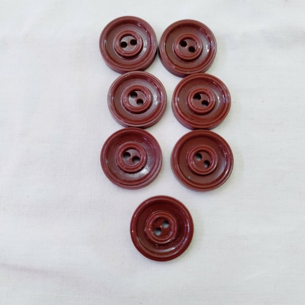 4/$20 Vintage Carved Round Button Lot Of 7 Plastic Maroon Burgundy 3/4"